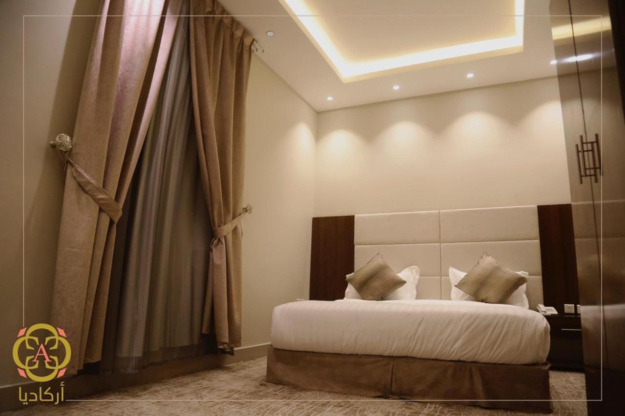 Arcadia Hotel Suites Yarmouk Ер-Ріяд Екстер'єр фото